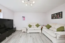 Plomer Avenue, Hoddesdon