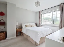 Pembroke Close, Dinas Powys thumb 3