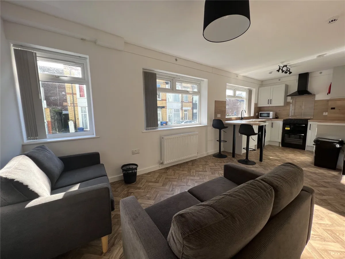 College Road, Bangor, Gwynedd, LL57