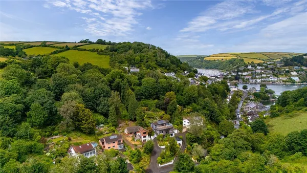 Weeke Hill, Dartmouth, TQ6 photo 2