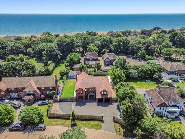Kingsway, Bognor Regis, PO21 photo 2