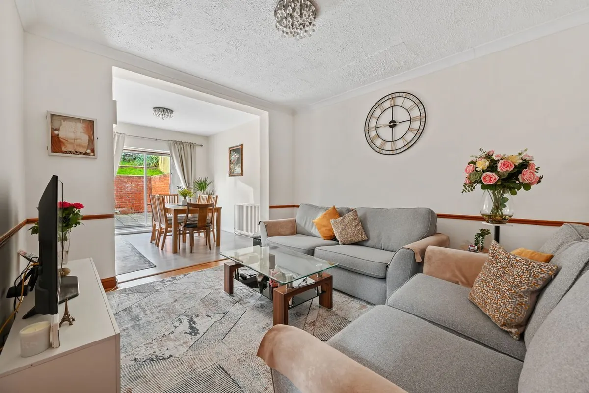 Dollis Hill Avenue, London, NW2