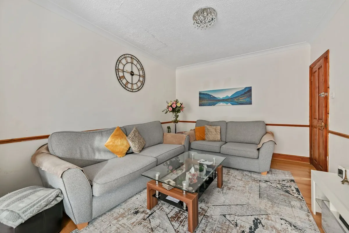 Dollis Hill Avenue, London, NW2