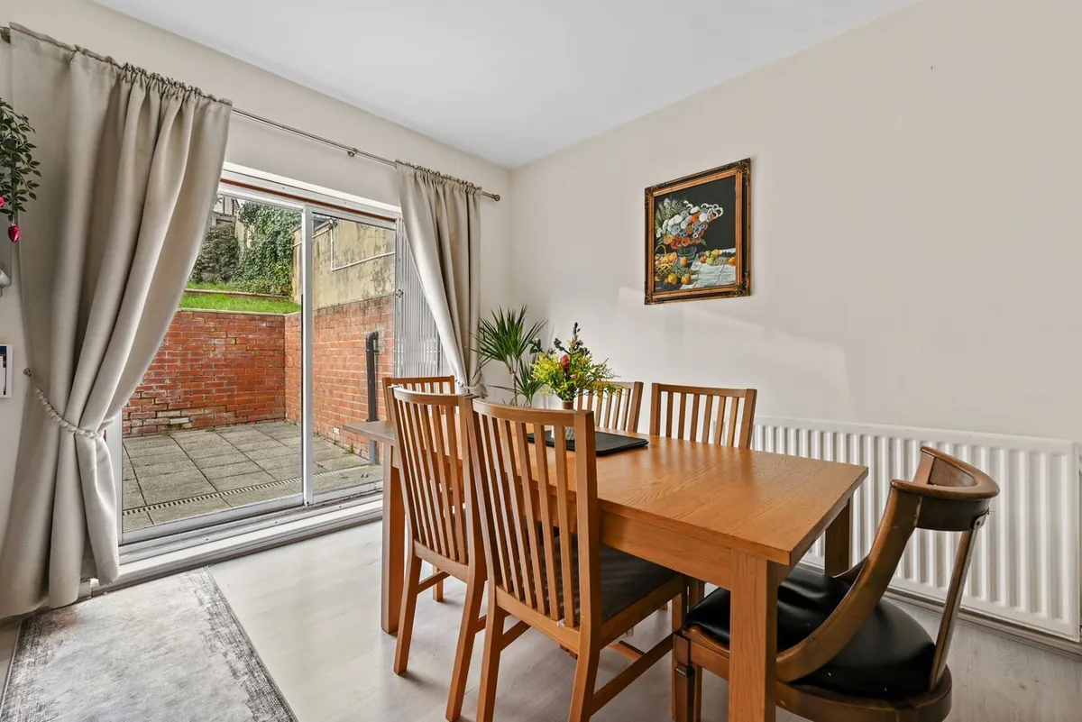 Dollis Hill Avenue, London, NW2