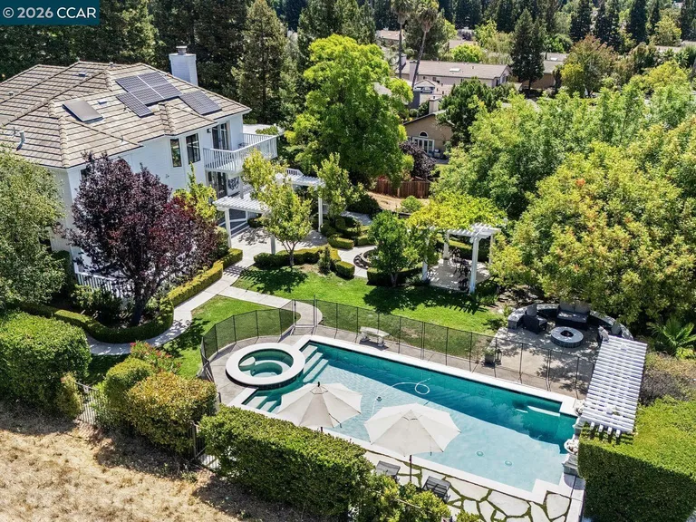 3911 Deer Trail Ln, Danville, CA 94506