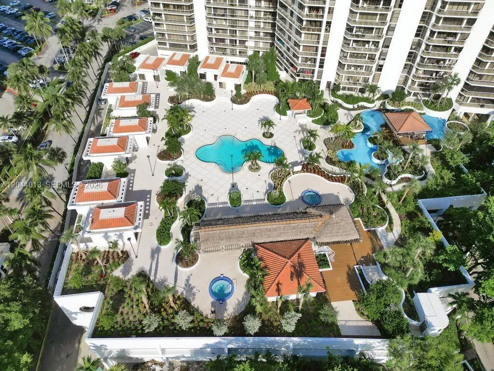20281 E Country Club Dr, Aventura, FL 33180