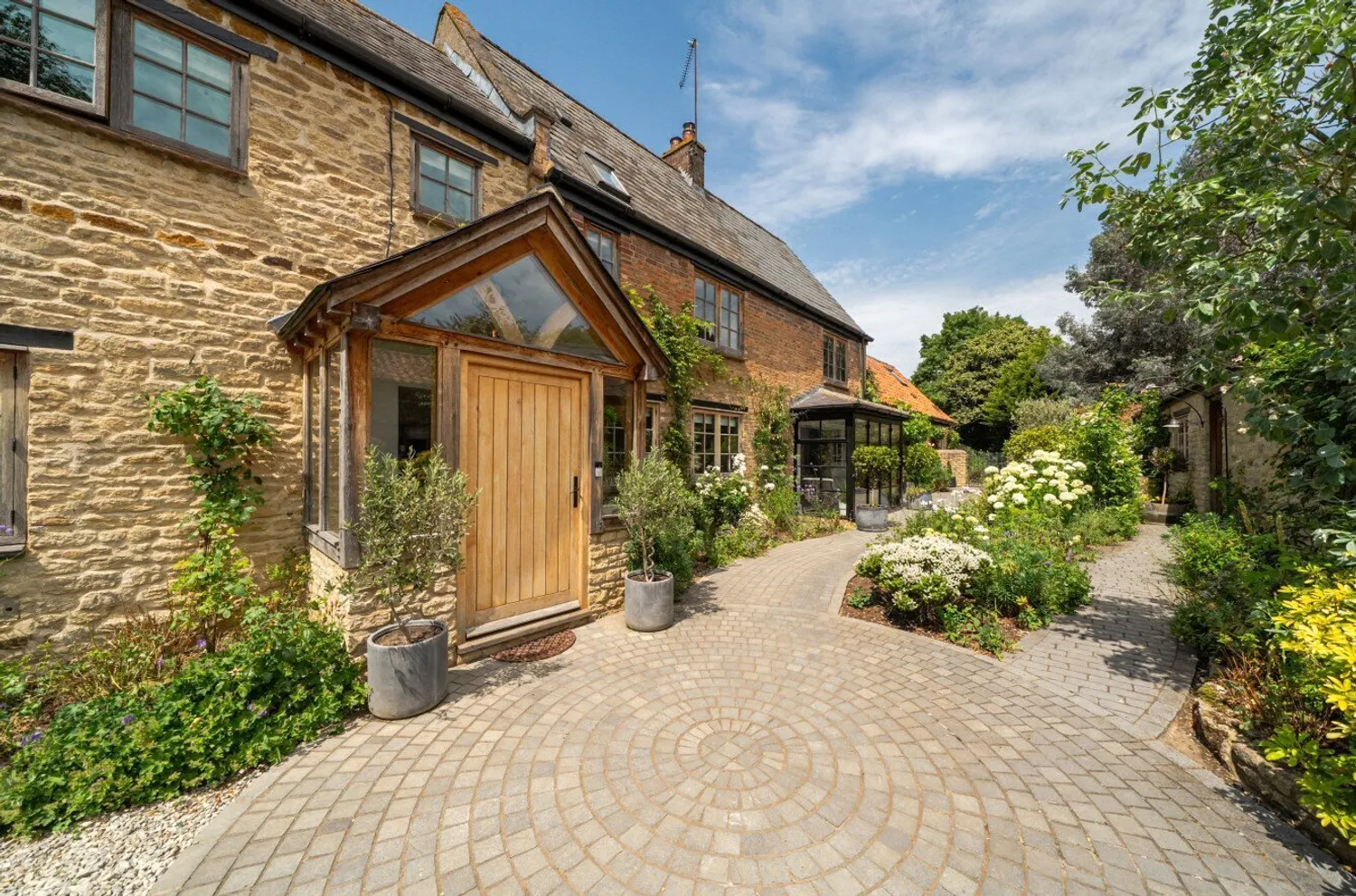 Carpenters Yard, Orlingbury, NN14 photo 18