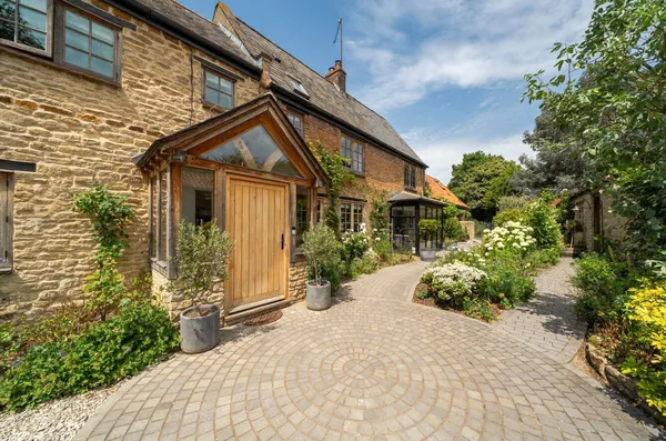 Carpenters Yard, Orlingbury, NN14 photo 18