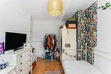 New Close, London