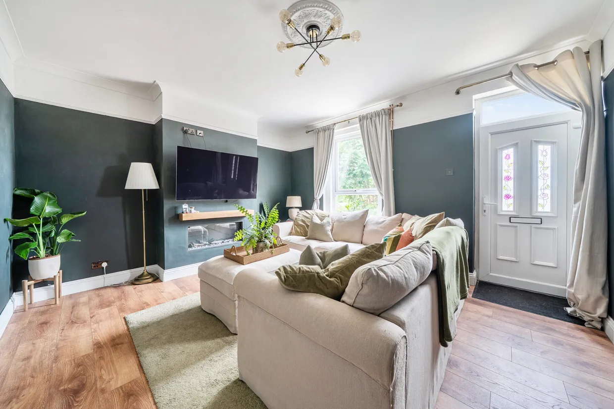 Bath Road, Stroud, GL5 photo 3