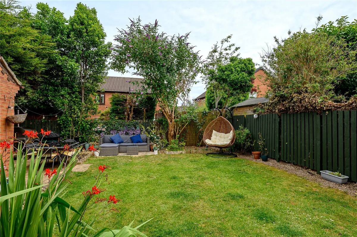 Glebe Field Drive, Wetherby, LS22