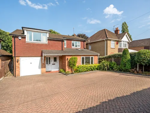 Braywick Road, MAIDENHEADphoto