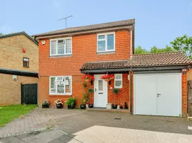 Ticehurst Close, Worth, Crawley photo