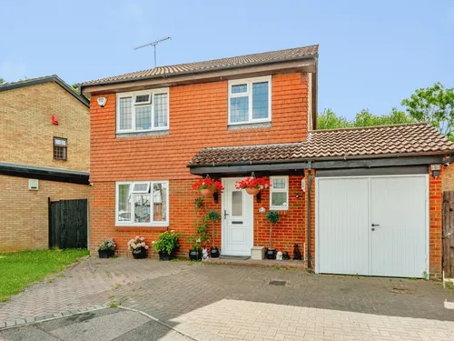 Ticehurst Close, Worth, Crawleyphoto