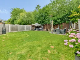 Ticehurst Close, Worth, Crawley thumb 2