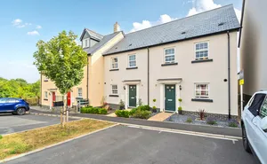 Weavers Road, Chudleigh, Newton Abbot, Devon, TQ13 photo