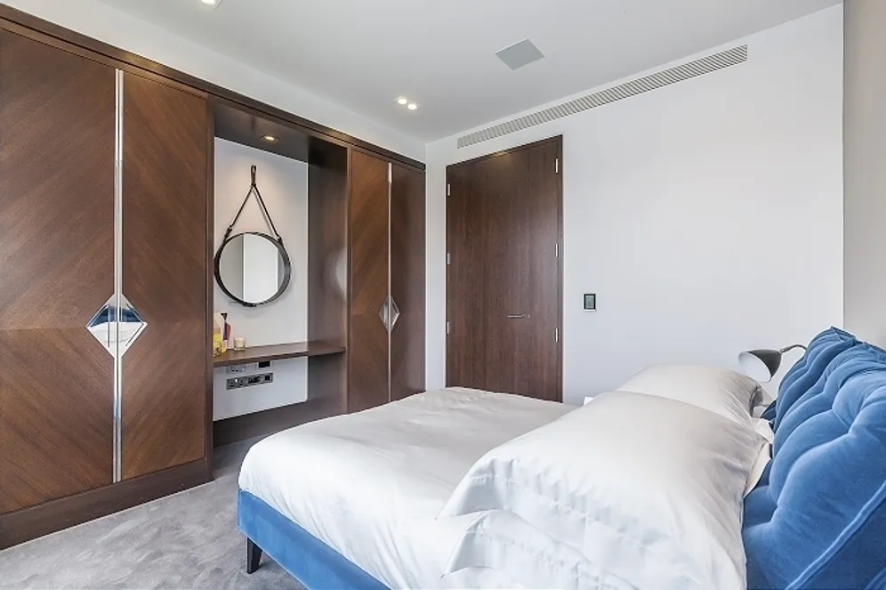 Blenheim House Crown Square SE1 photo 10