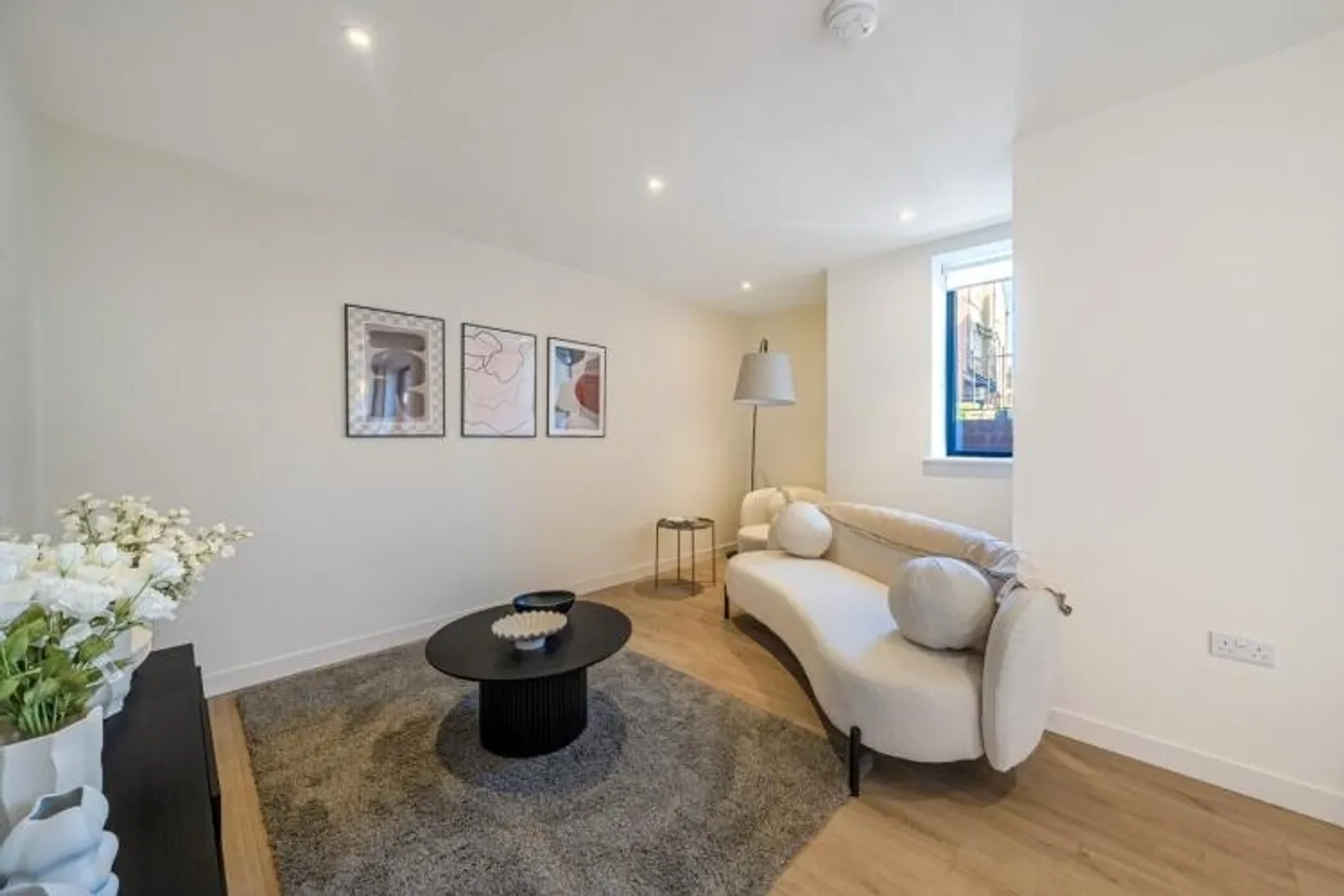 Voss Court London SW16 photo 4