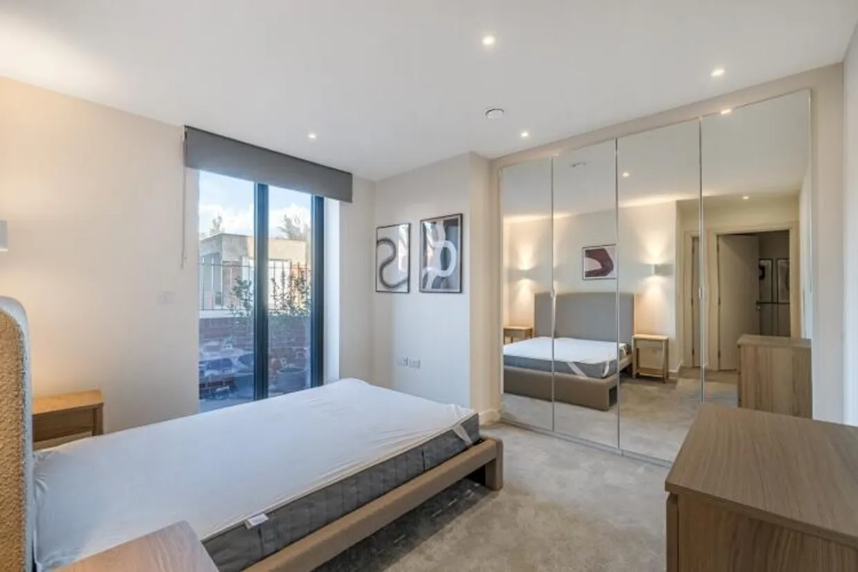 Voss Court London SW16 photo 6