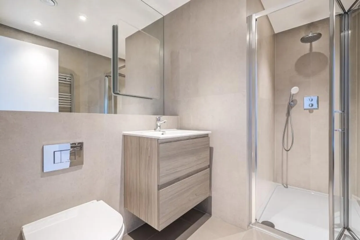 Voss Court London SW16 photo 7