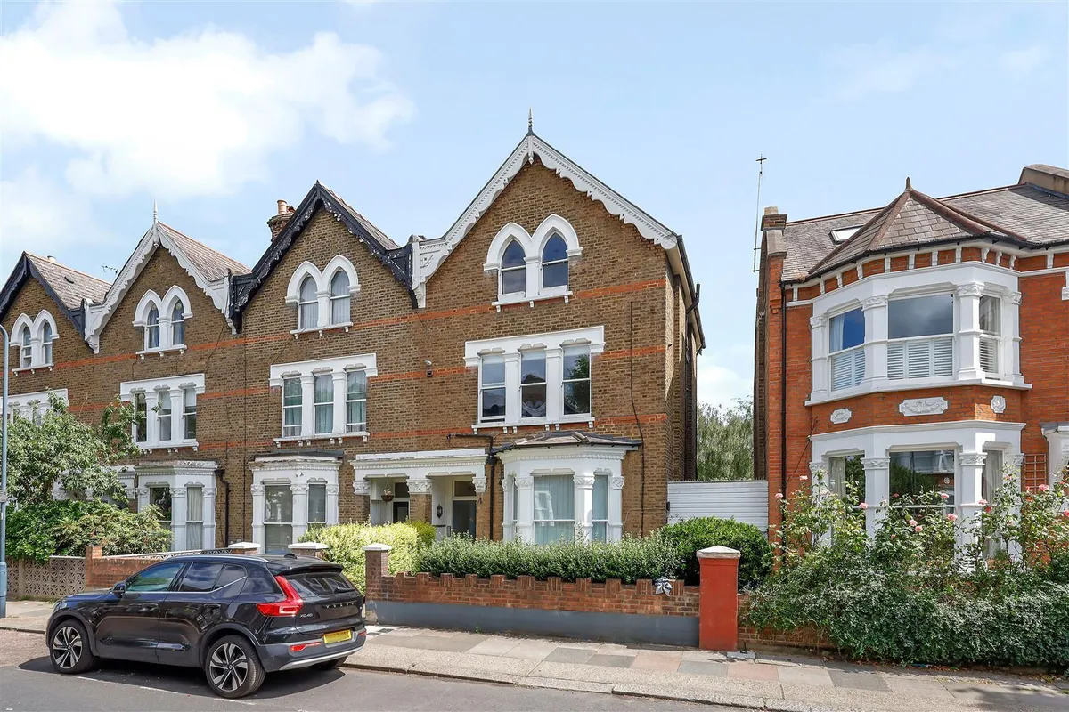 Victoria Road, Queen's Park, NW6