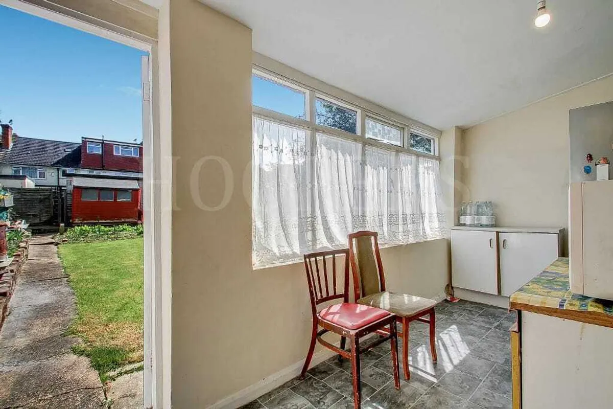 North Circular Road, London, NW2