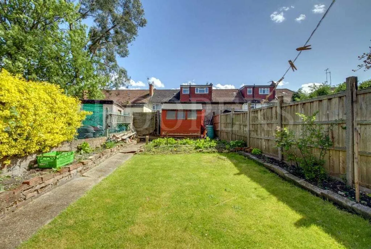 North Circular Road, London, NW2
