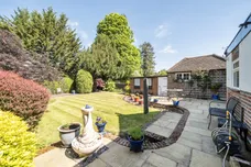 The Gardens, Watford, WD17 photo 2
