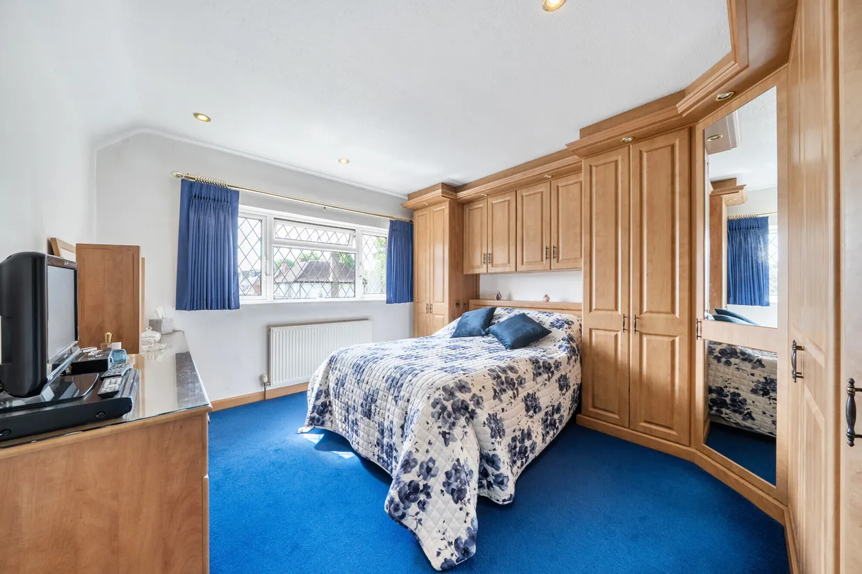 The Gardens, Watford, WD17 photo 8