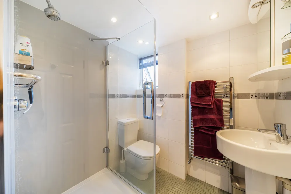 The Gardens, Watford, WD17 photo 10