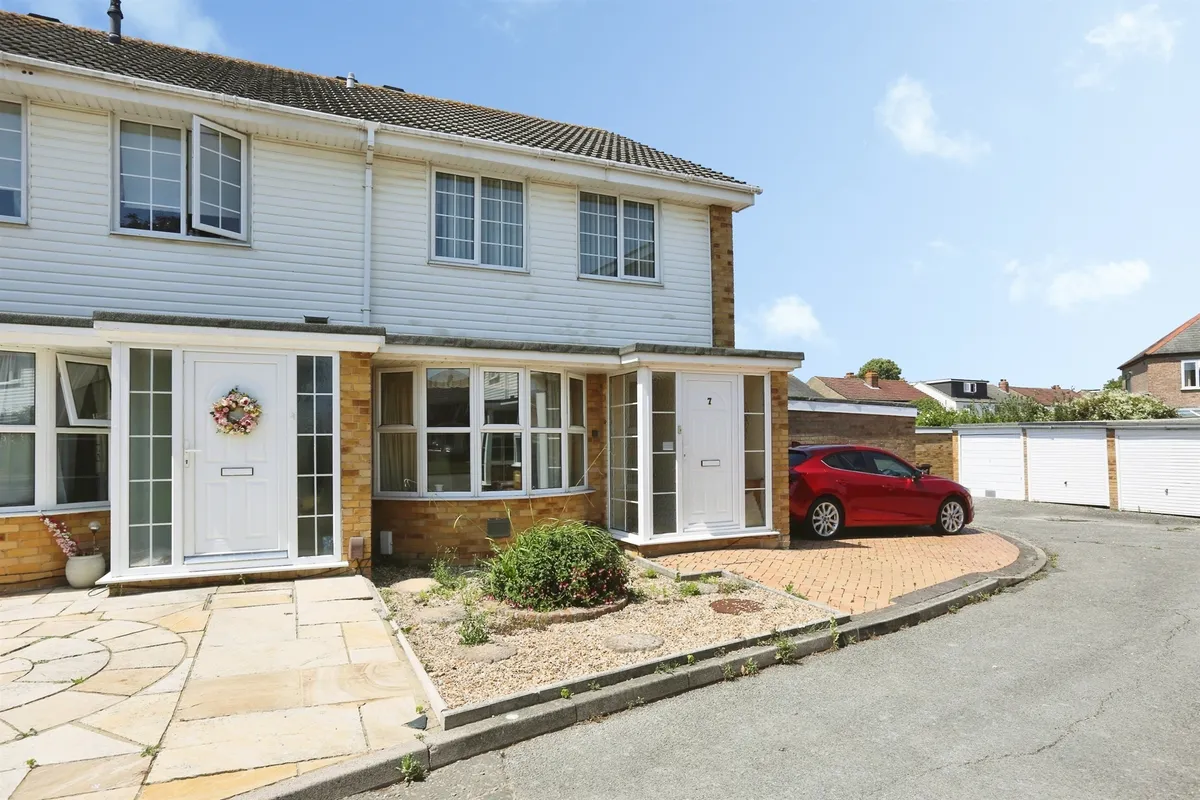 Saville Close, Gosport
