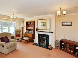 Saville Close, Gosport thumb 3