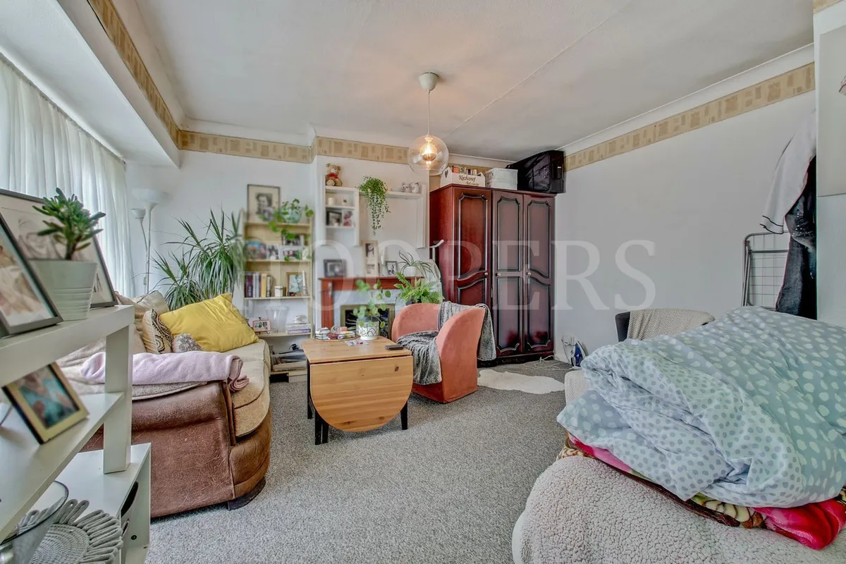 Birchen Grove, London, NW9