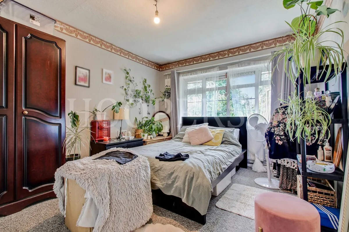 Birchen Grove, London, NW9