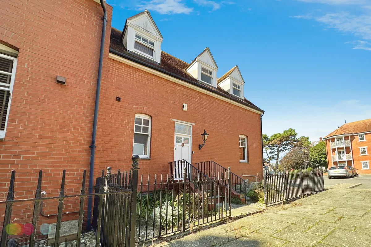 Marine Parade East, CLACTON-ON-SEA