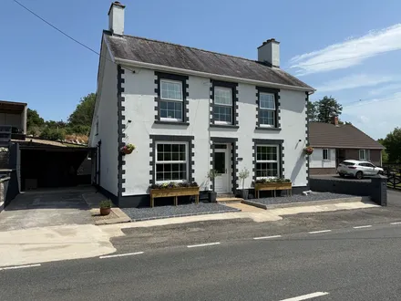 Pentre-Cwrt, Llandysul, SA44