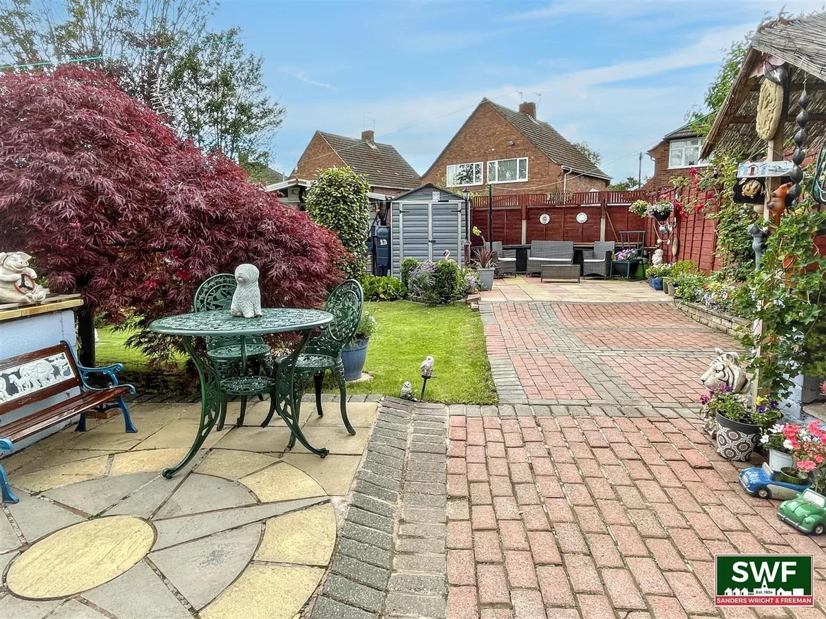 Aintree Road, Fordhouses