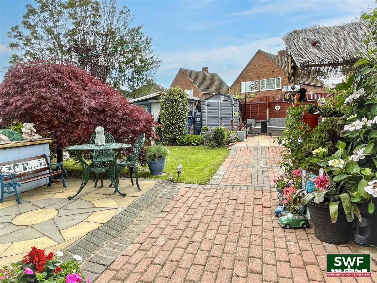 Aintree Road, Fordhouses