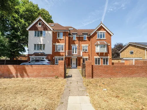 Boyn Hill Avenue, Maidenheadphoto