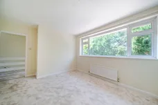 Cedar Close, Epsom, KT17 photo 10
