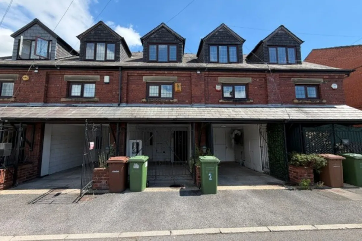Chappel Mews, Normanton
