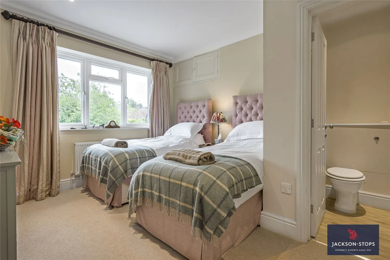 The Avenue, Newmarket, CB8 photo 14