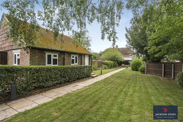 The Avenue, Newmarket, CB8 photo 16