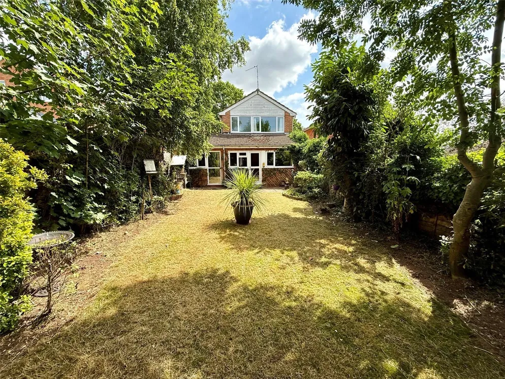 Property carousel item 12