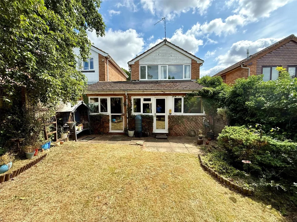 Property carousel item 13