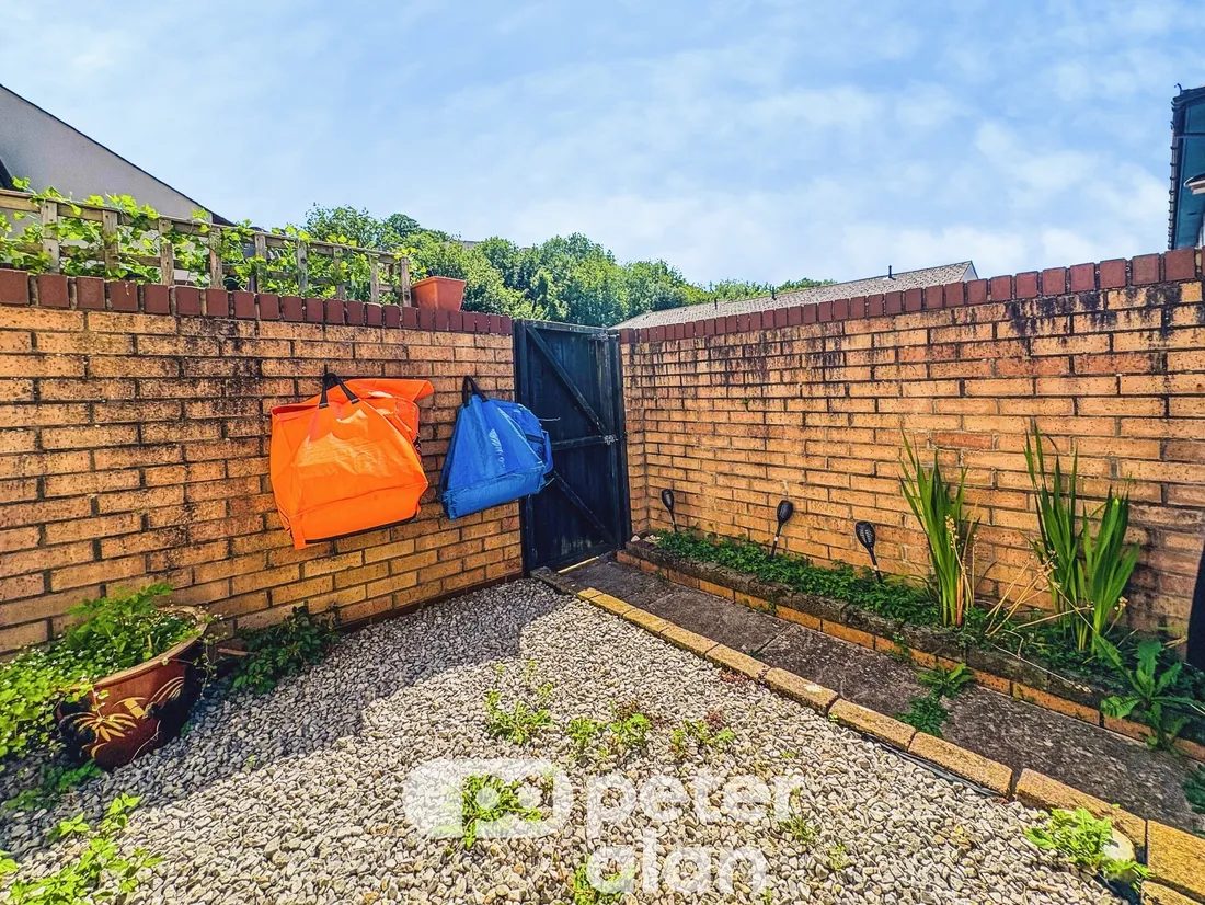 Property photo 16