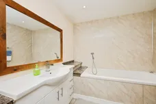 Collins Meadow, HARLOW