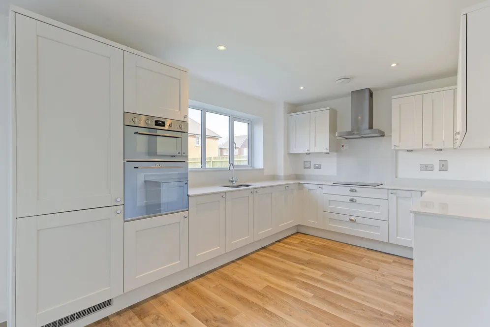 The Standford Willow Fields, Cranleigh, GU6 photo 3