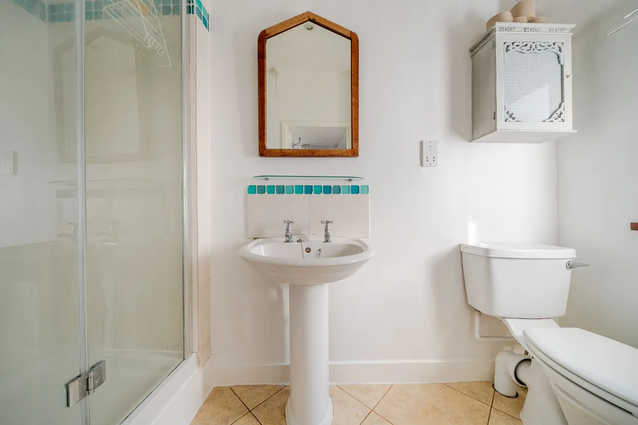 High Street, Chalford, GL6 photo 18