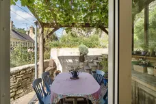 High Street, Chalford, GL6 photo 25